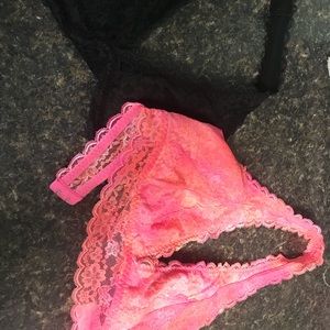 Set of two hollister gilly Hicks bralettes